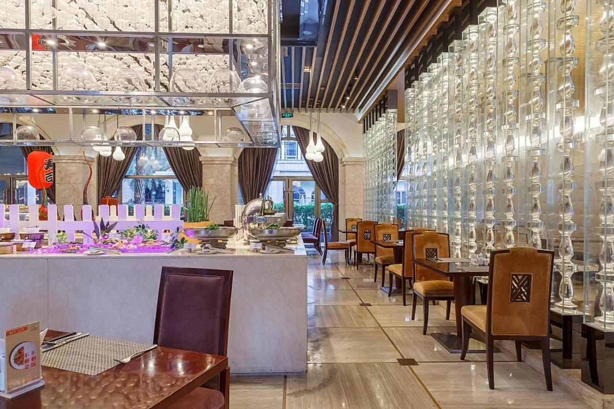 Howard Johnson Riverfront Plaza Fuzhou Fu-čou Exteriér fotografie